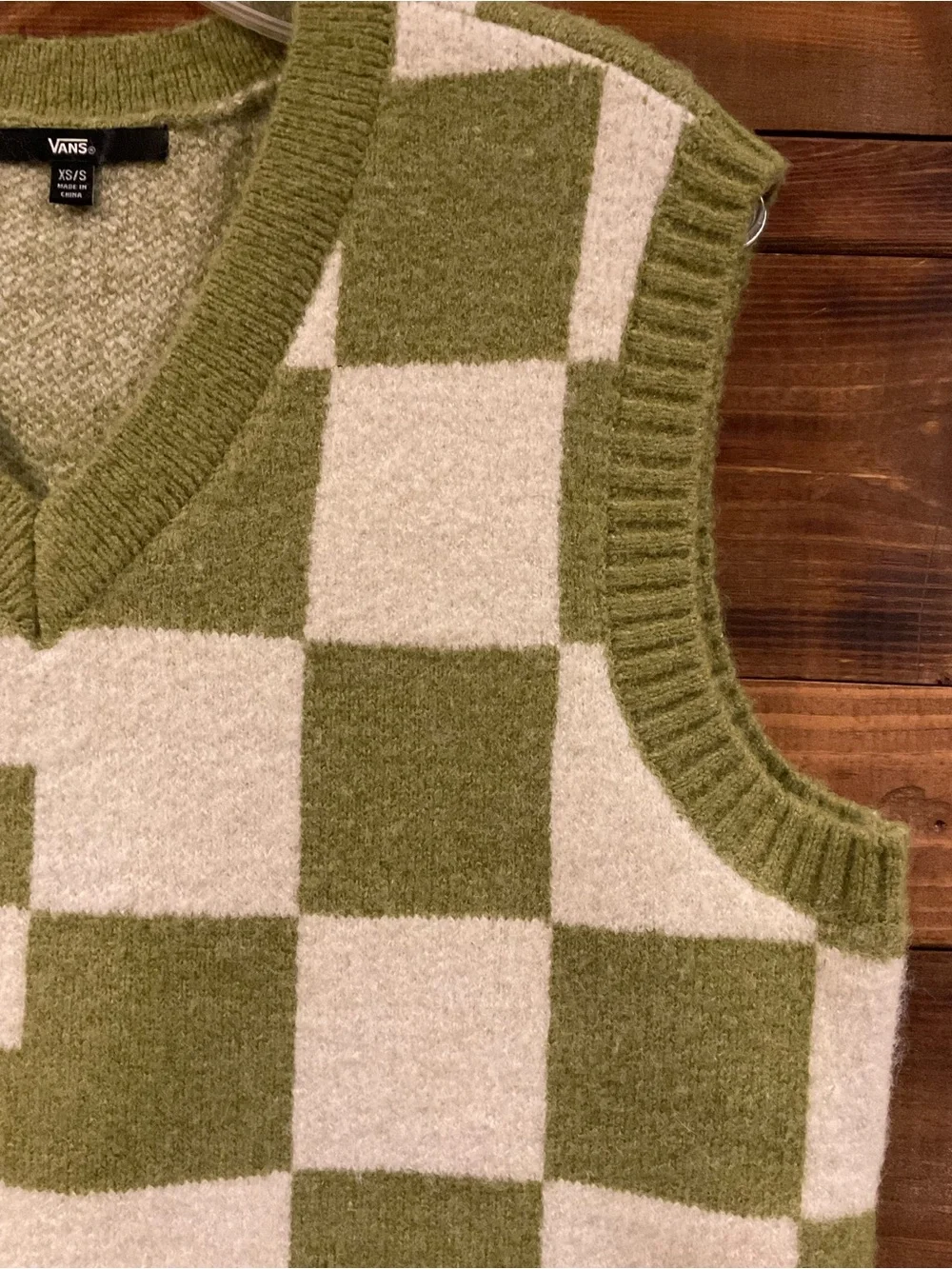 VANS Olive & Cream “Courtyard Checker” Vneck Sweater Vest size XS/SM relaxed fit
